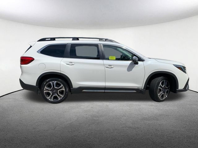 Used 2023 Subaru Ascent Limited w/ Technology Package AWD/4WD image 17