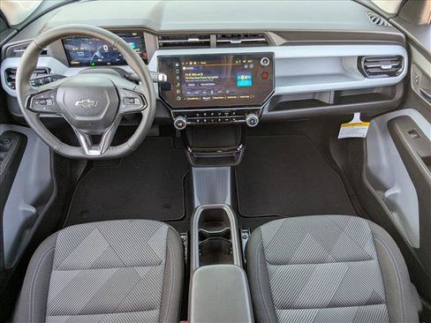 New 2027 Chevrolet Bolt LT w/ Comfort Package image 15