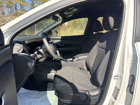 New 2025 Hyundai Santa Cruz SE image 13