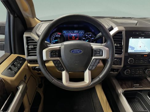 Used 2018 Ford F250 Lariat w/ Lariat Ultimate Package image 17