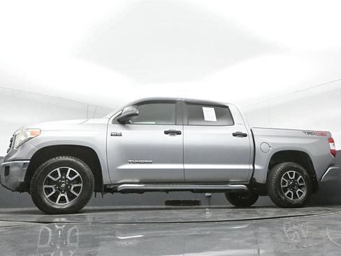 Used 2015 Toyota Tundra SR5 w/ TRD Off Road Package image 35