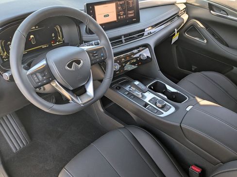 Certified 2026 INFINITI QX60 Luxe w/ Cargo Package FWD image 11