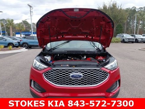 Used 2024 Ford Edge SEL w/ Convenience Package image 9