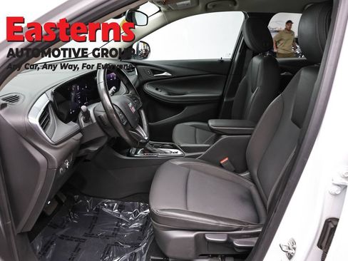 Used 2024 Buick Encore GX Preferred FWD image 13
