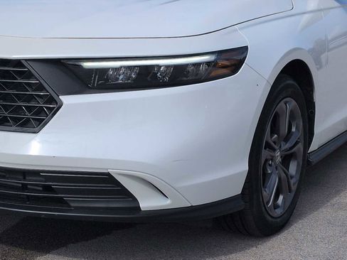 Used 2023 Honda Accord EX image 10