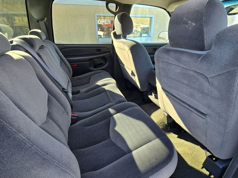 Used 2004 GMC Sierra 2500 SLE w/ Skid Plate Package image 12