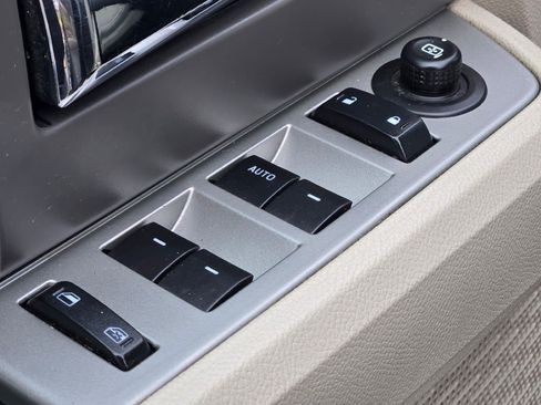 Used 2013 Ford Expedition XL w/ HD Trailer Tow Pkg image 21