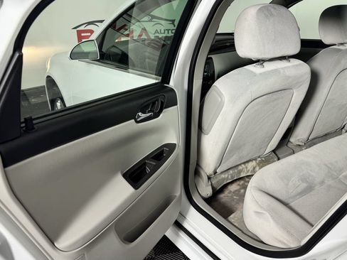 Used 2016 Chevrolet Impala Limited LS FWD image 23