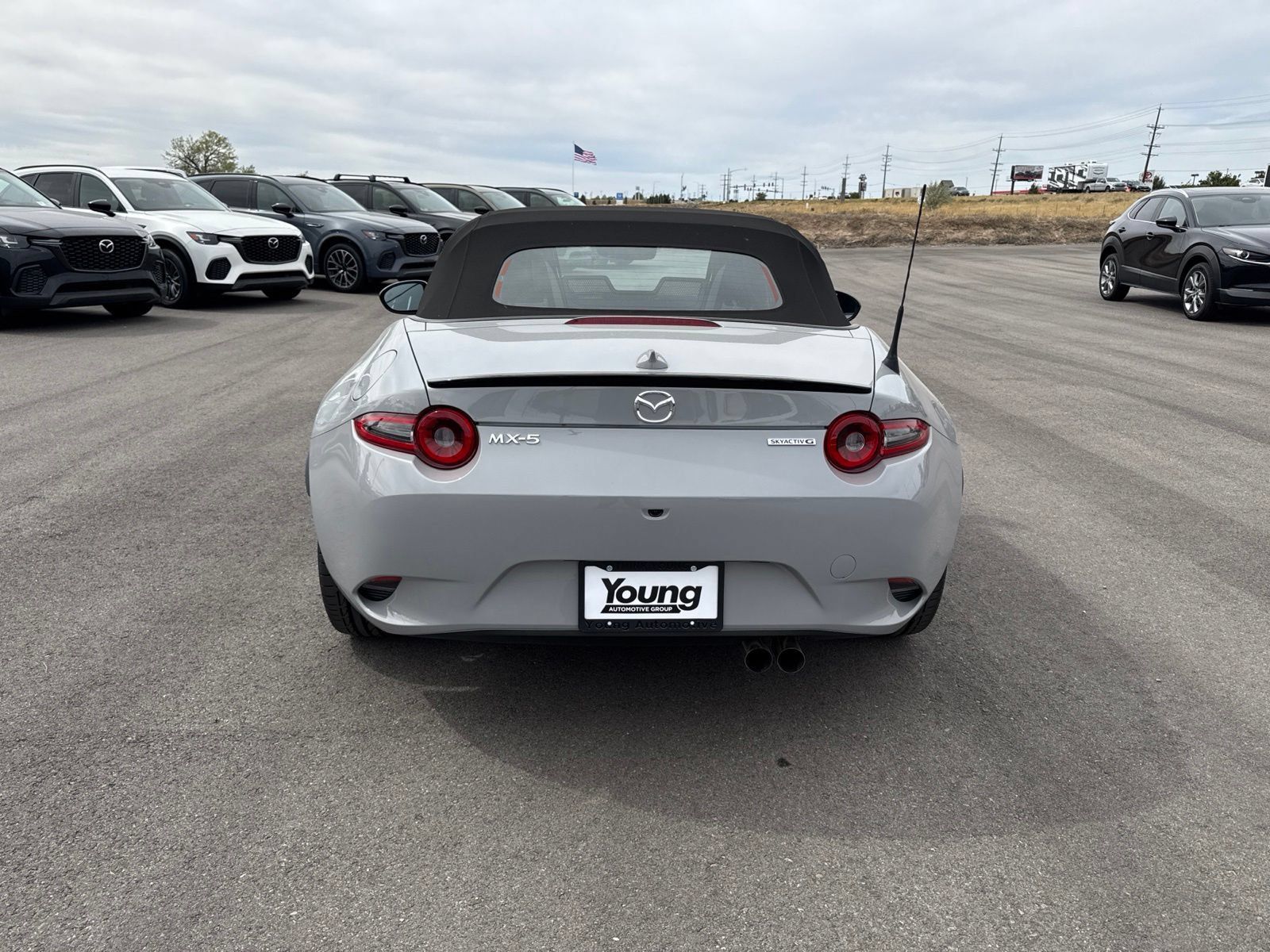 New 2026 MAZDA MX-5 Miata Club w/ Interior Package RWD image 6