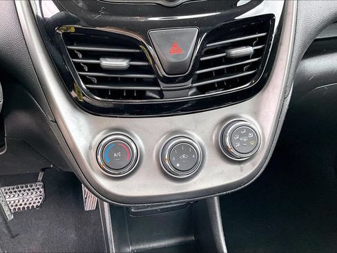 Used 2020 Chevrolet Spark LS FWD image 33