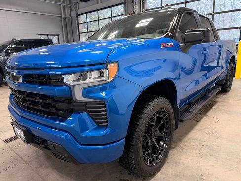 Used 2024 Chevrolet Silverado 1500 RST w/ Z71 Off-Road Package image 5