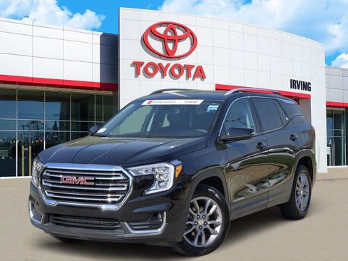 Used 2024 GMC Terrain SLT AWD/4WD image 1