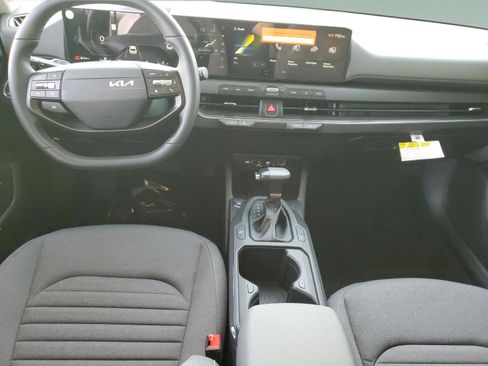 New 2025 Kia K4 EX FWD image 24