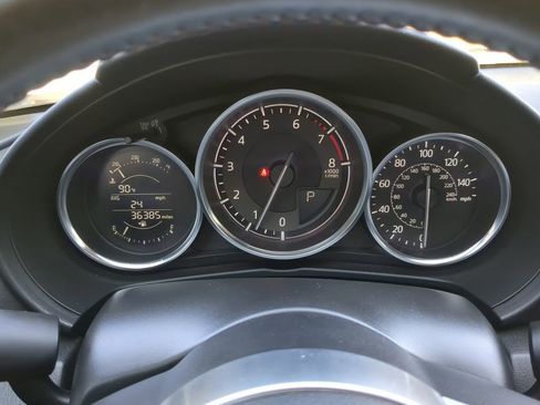 Used 2018 MAZDA MX-5 Miata Grand Touring image 24