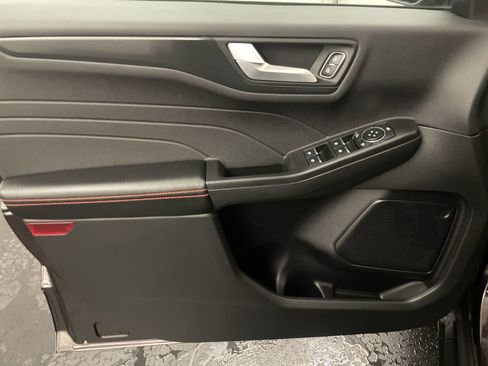 Used 2023 Ford Escape ST-Line w/ Tech Pack #1 AWD/4WD image 16