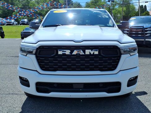 Used 2025 RAM 1500 Big Horn AWD/4WD image 10