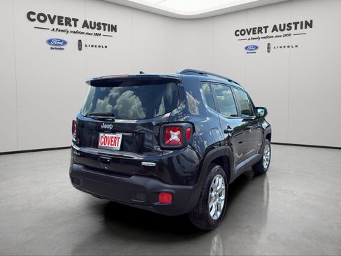 Used 2018 Jeep Renegade Latitude w/ Cold Weather Group AWD/4WD image 5