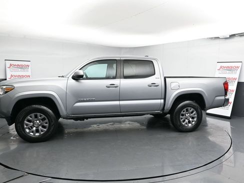 Used 2019 Toyota Tacoma SR5 image 5