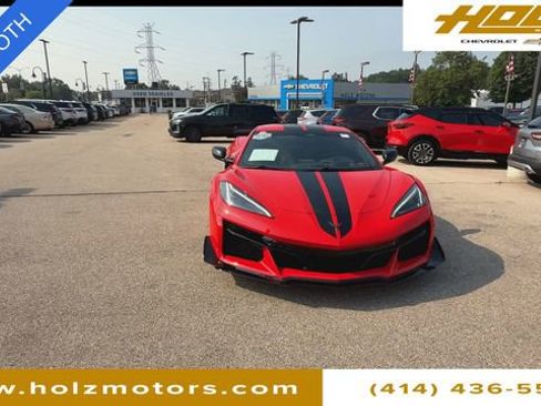 Used 2024 Chevrolet Corvette Z06 image 3