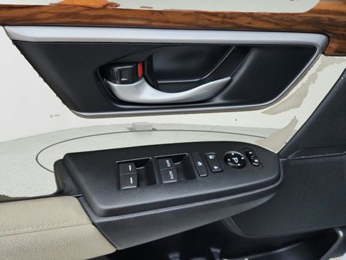 Used 2019 Honda CR-V EX image 25
