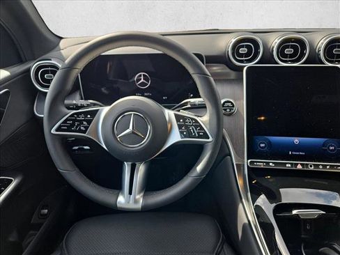 Used 2026 Mercedes-Benz GLC 300 image 17