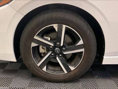 Certified 2024 Nissan Sentra SV image 8