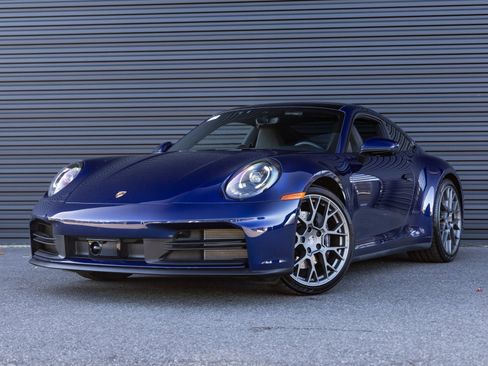Used 2025 Porsche 911 Carrera image 1