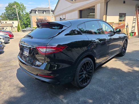 Used 2020 Maserati Levante GranSport AWD/4WD image 3
