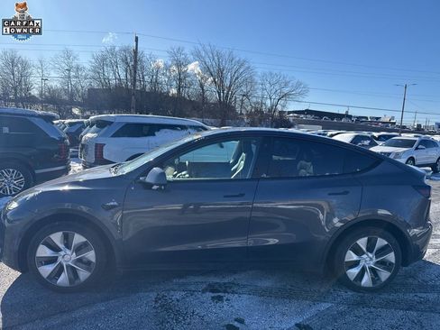 Used 2022 Tesla Model Y Long Range image 4