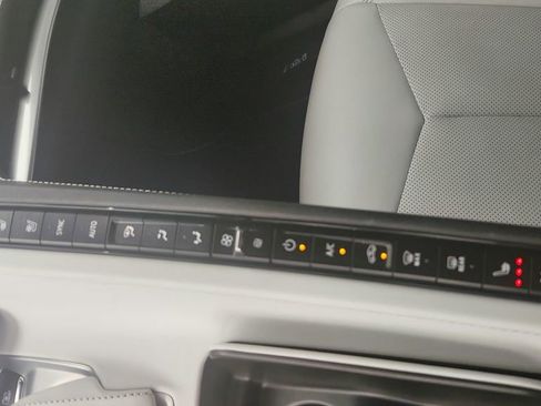 Used 2023 Chevrolet Corvette Stingray Preferred Conv w/ Z51 Performance Package RWD image 22