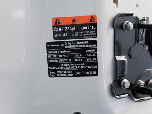 New 2025 Porsche Cayenne S image 32