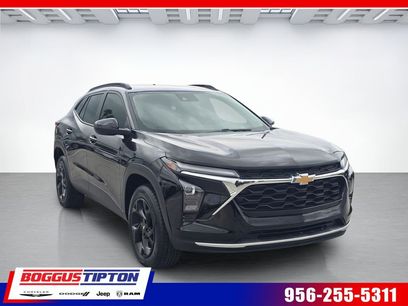 Used 2025 Chevrolet Trax LT w/ Driver Confidence Package