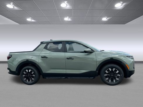 New 2025 Hyundai Santa Cruz SE image 8