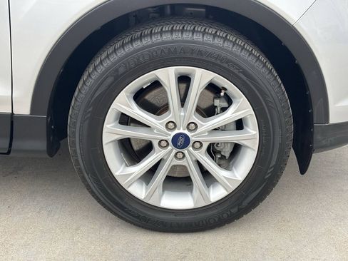 Used 2018 Ford Escape SE FWD image 8