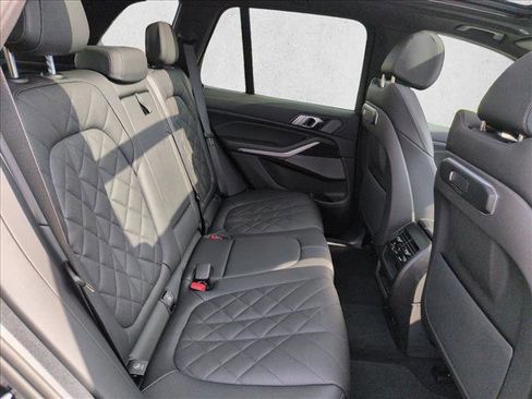 Used 2026 BMW X5 xDrive40i w/ M Sport Package image 22