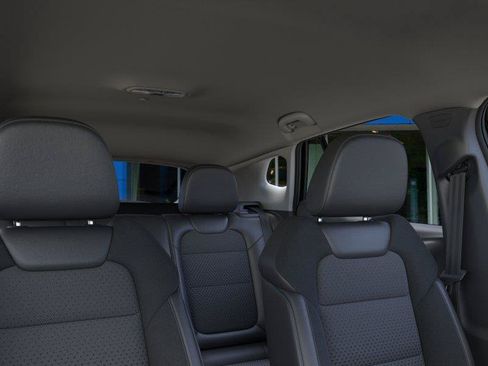 New 2026 Chevrolet Trax LT w/ Driver Confidence Package FWD image 24