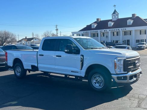 Used 2024 Ford F350 XL w/ XL Chrome Package image 3