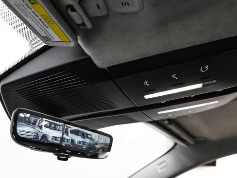 Used 2023 Fisker Ocean Extreme image 31