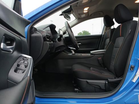 Used 2025 Nissan Sentra SR FWD image 19