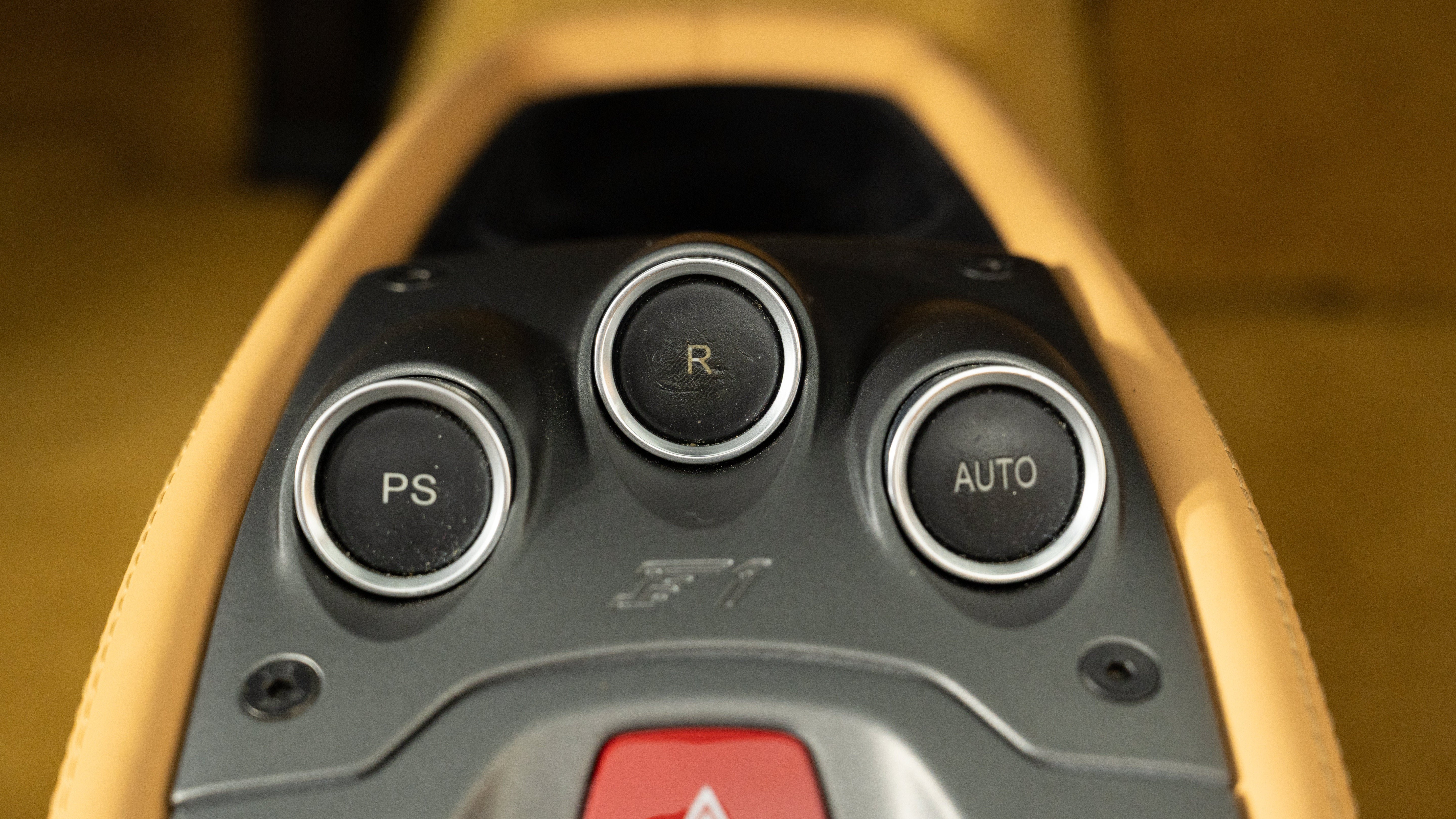Certified 2013 Ferrari 458 Spider RWD image 32