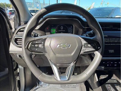 Used 2023 Chevrolet Bolt EUV LT w/ Driver Confidence Package FWD image 8