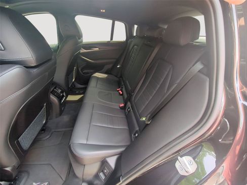 Used 2023 BMW X4 M40i AWD/4WD image 5