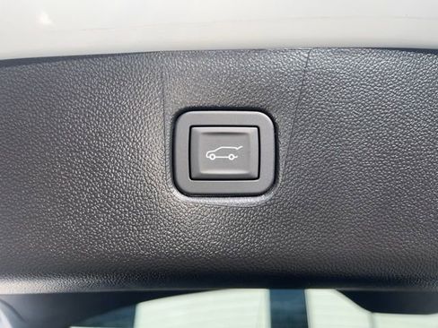 New 2026 Chevrolet Blazer LT w/ Convenience Package FWD image 13