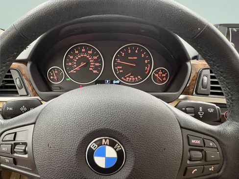Used 2014 BMW 328i xDrive Wagon AWD/4WD image 29