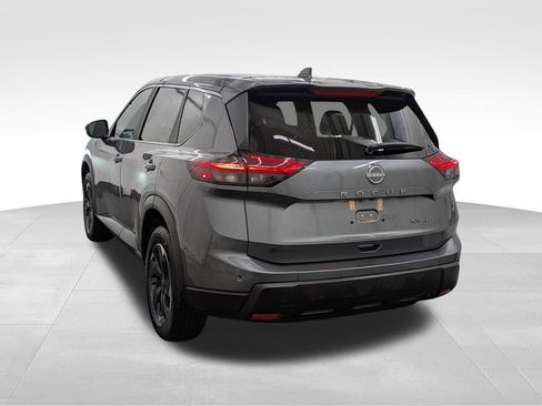 Used 2024 Nissan Rogue SV AWD/4WD image 19