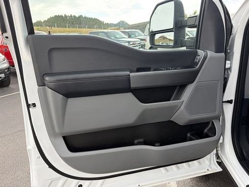 Used 2026 Ford F250 XLT AWD/4WD image 17