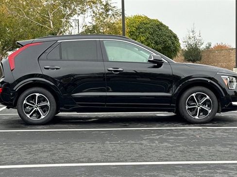 New 2026 Kia Niro SX image 3
