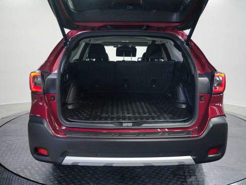 Used 2023 Subaru Outback Touring XT AWD/4WD image 41