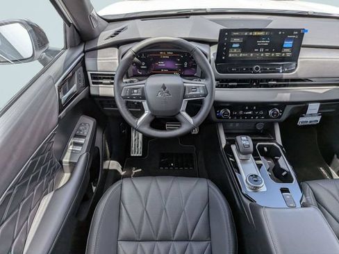 New 2026 Mitsubishi Outlander SEL Black Edition FWD image 15