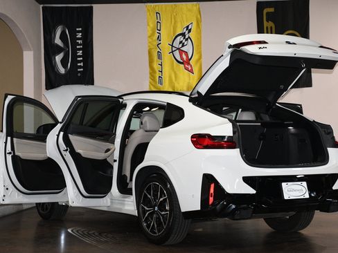 Used 2023 BMW X4 M40i AWD/4WD image 92